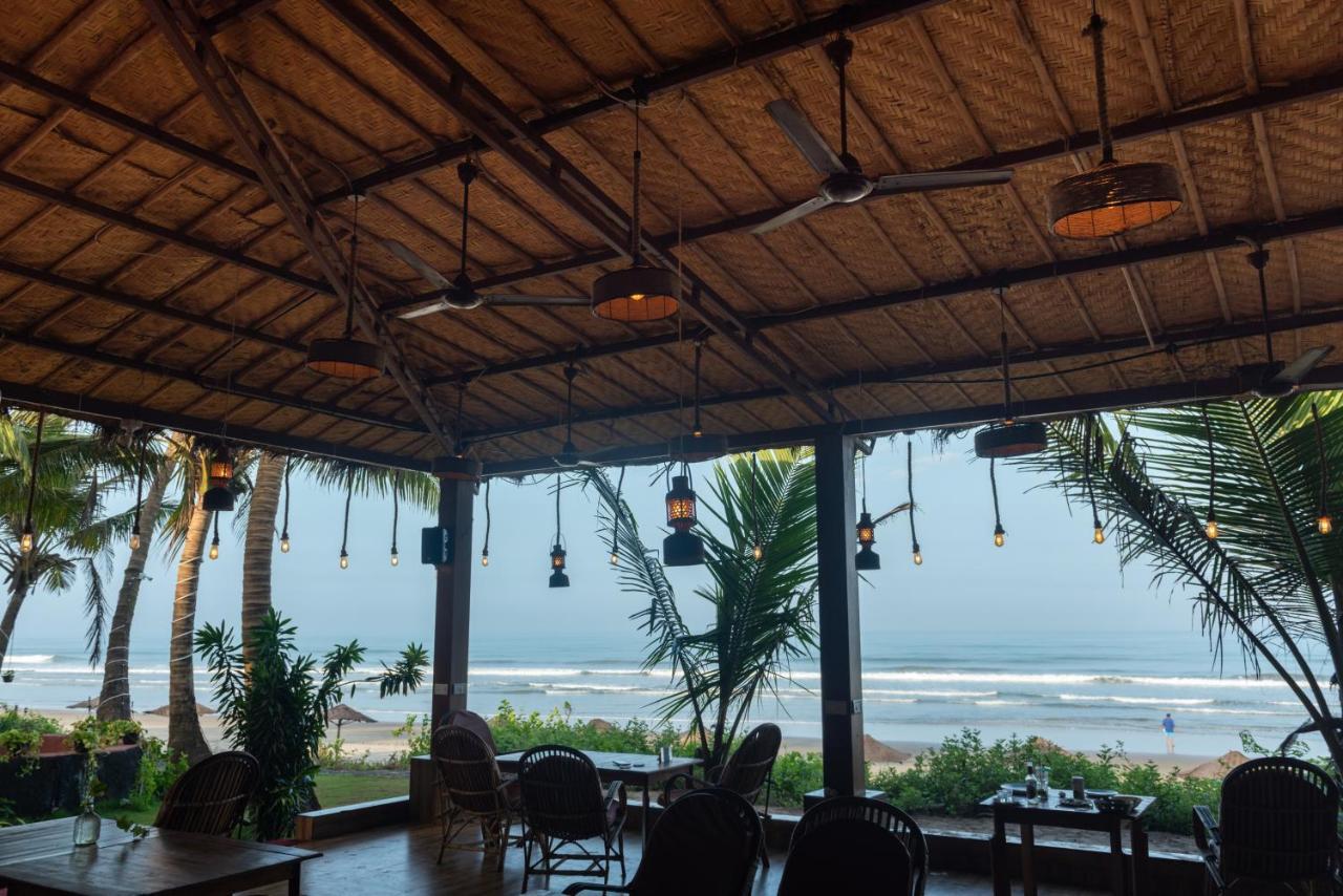 Amadi Beach Front Resort Mandrem Exterior foto