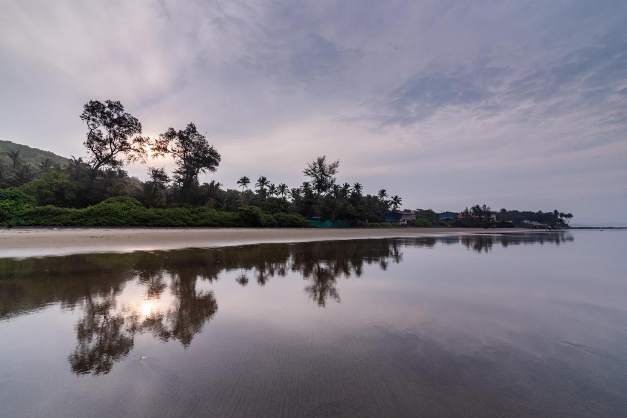 Amadi Beach Front Resort Mandrem Exterior foto