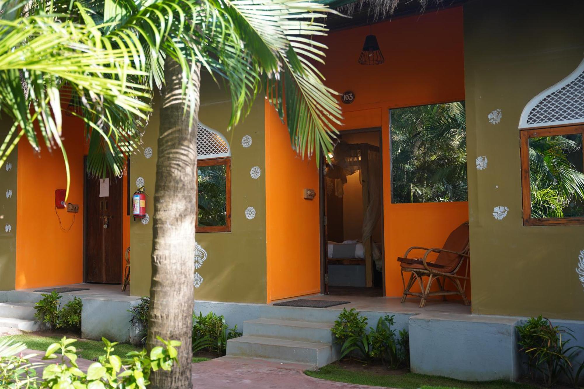 Amadi Beach Front Resort Mandrem Exterior foto